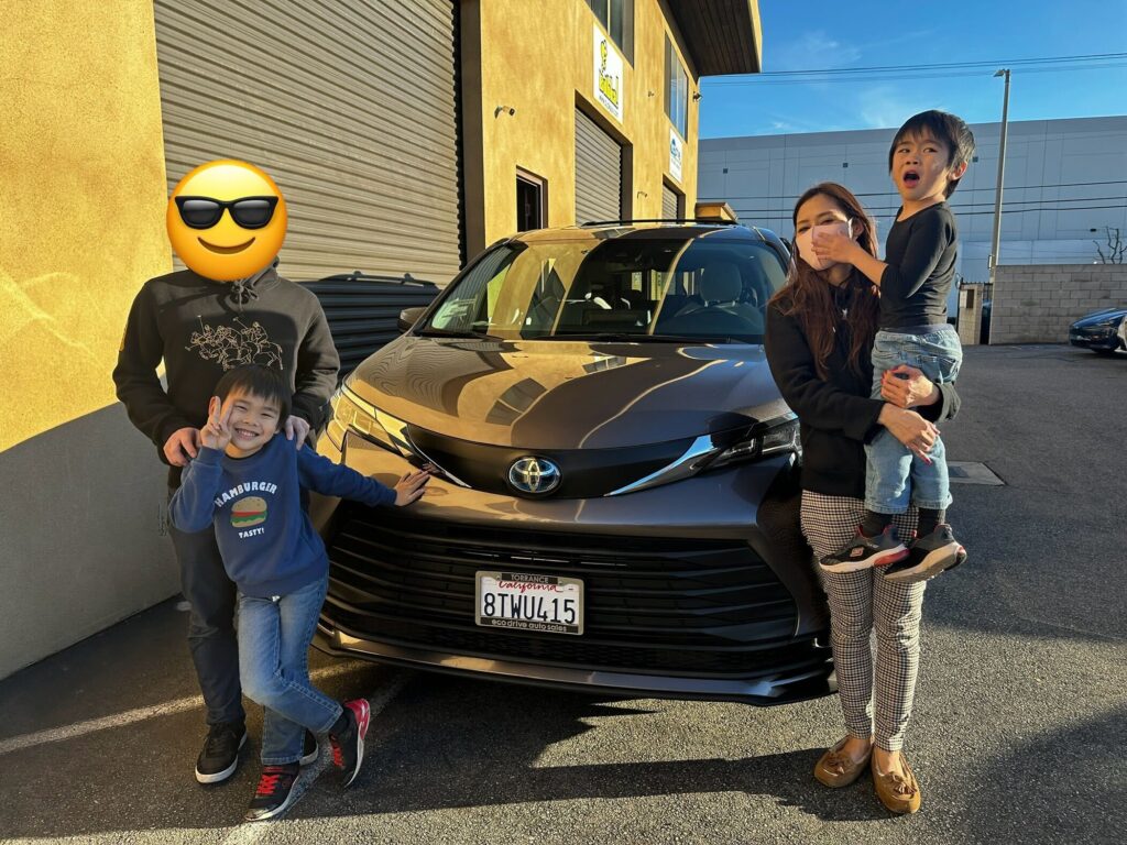 Rancho Palos Verdes在住 O様 Sienna Hybrid ご購入ありがとうございます。 Eco Drive Auto