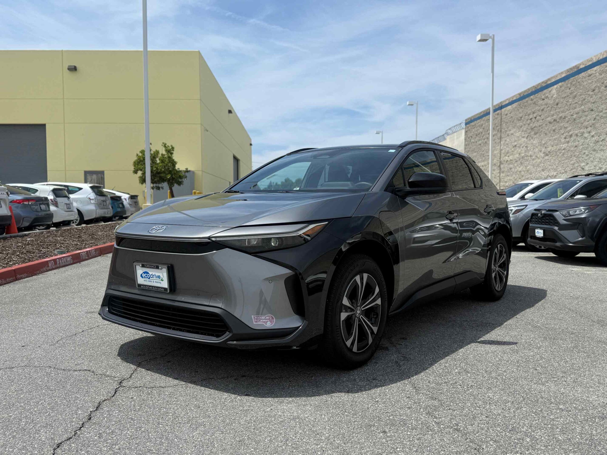 2024 TOYOTA BZ4X XLE