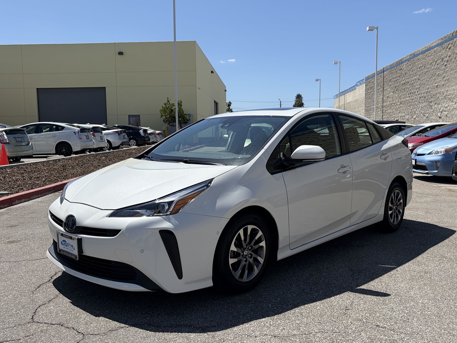 2020 TOYOTA PRIUS XLE