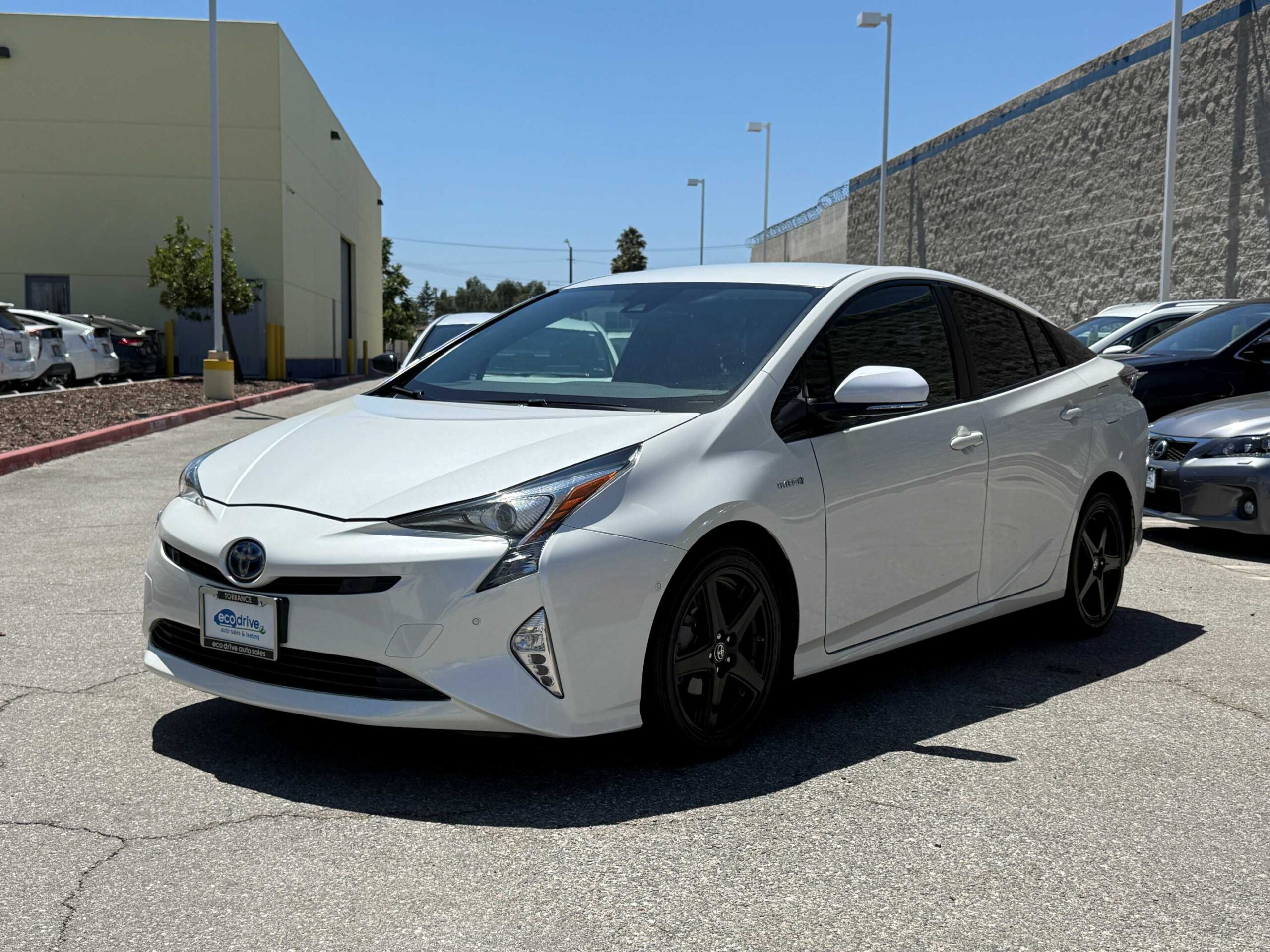 2018 TOYOTA PRIUS THREE TOURING