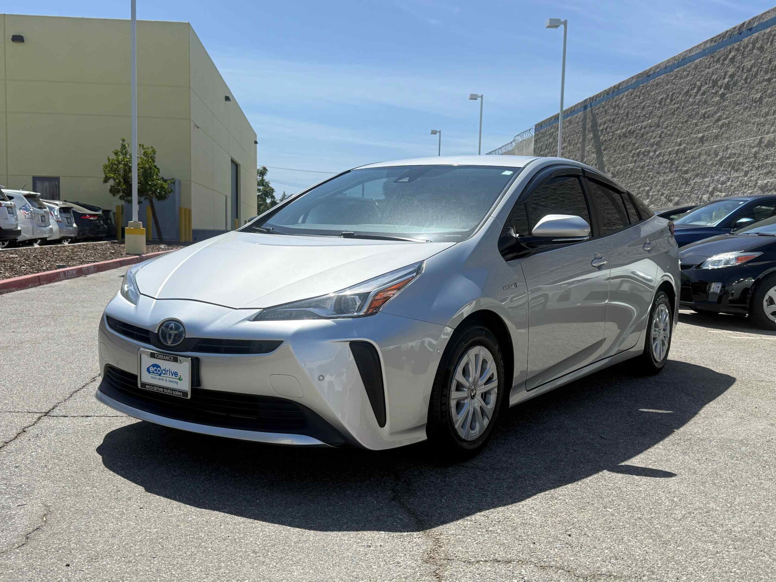2020 TOYOTA PRIUS LE