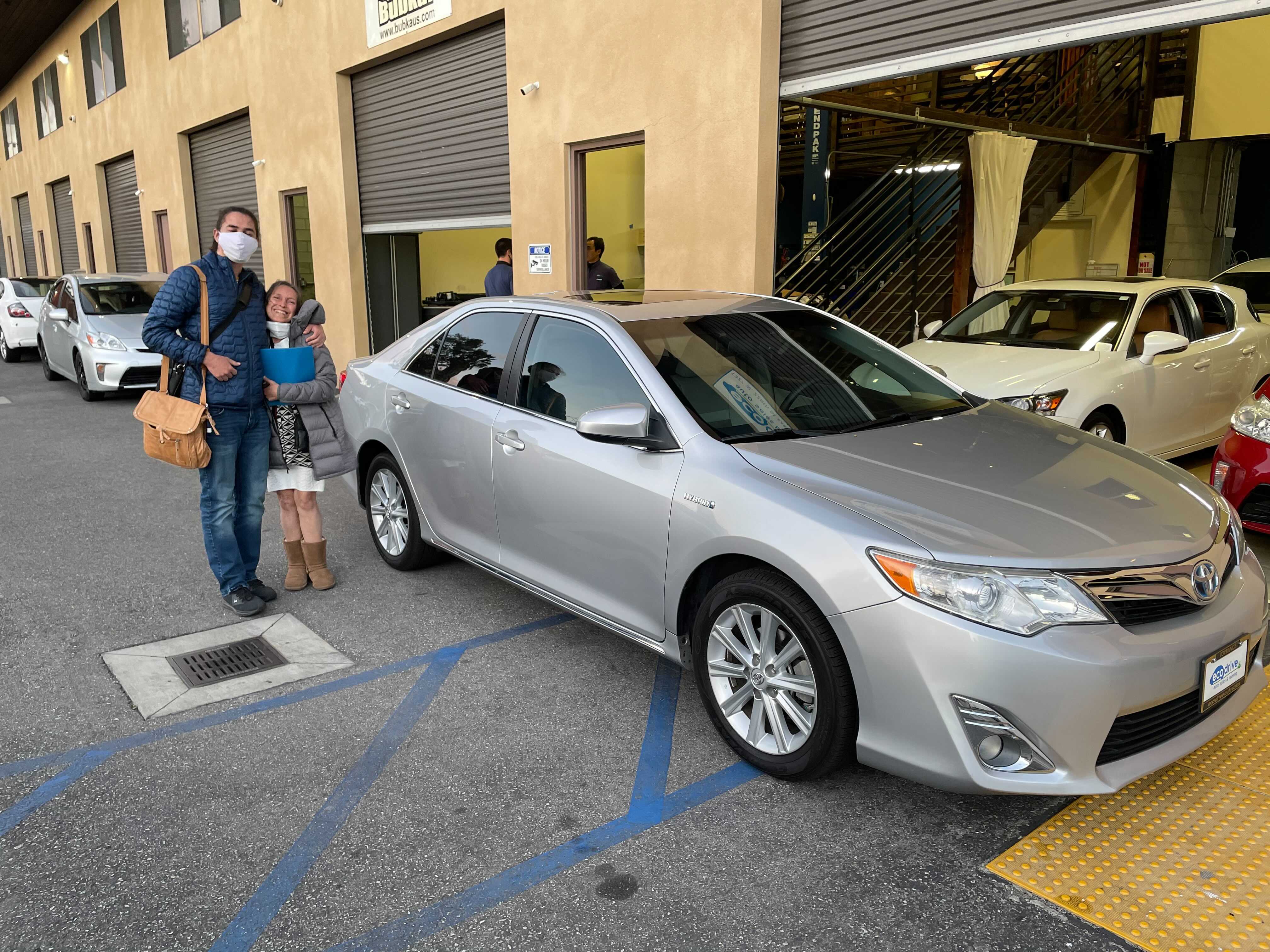 Saugus在住lさま Toyota Camry Hybridご購入ありがとうございます Eco Drive Auto Sales Leasing